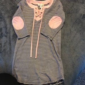 Sophia and Zeke little girl’s tunic 💰SALE